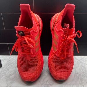 Ultraboost 20 Signal Pink